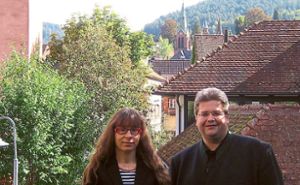 Martina Schlagenhauf und Rüdiger Kocholl treffen sich  zum Gespräch. Foto: Kirchengemeinden Foto: Schwarzwälder Bote
