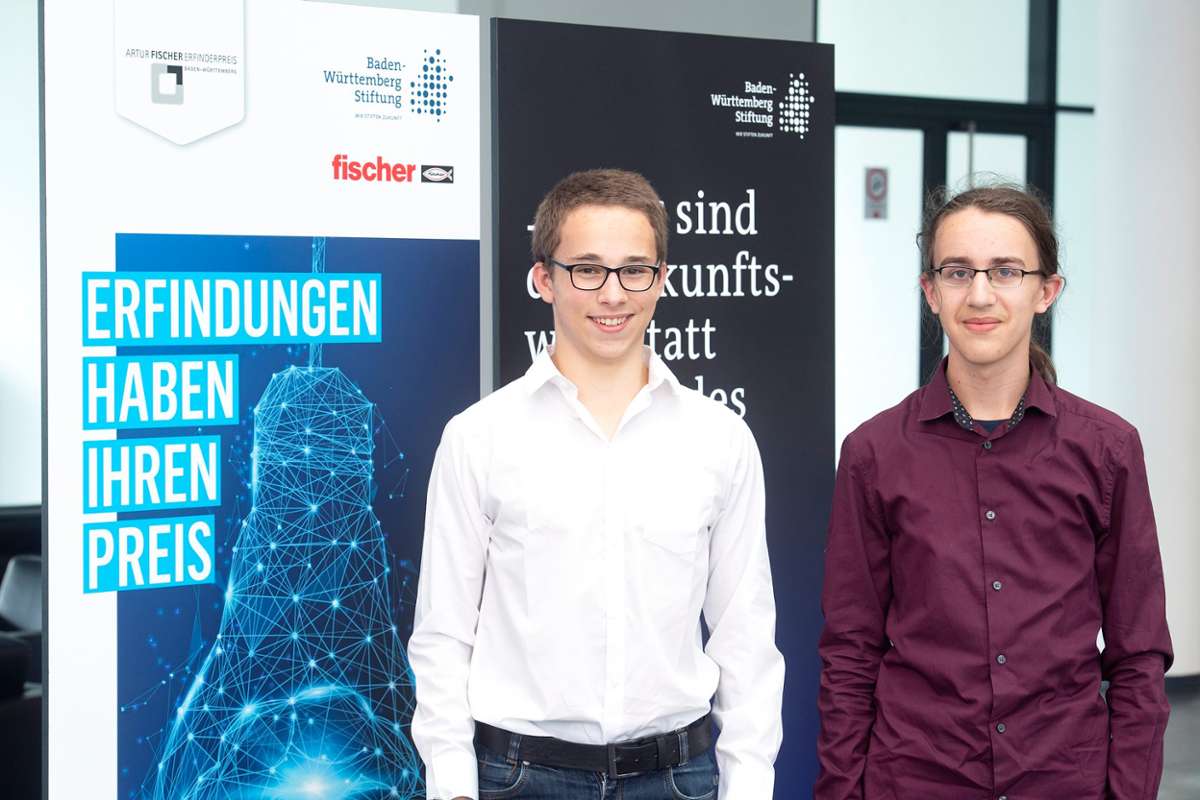 Sie erreichten den zweiten Platz in der Kategorie Schüler Klasse 8 bis 10: Manuel Ehnes vom Otto-Hahn-Gymnasium Nagold  und Björn Steiner vo Schickhardt-Gymnasium Herrenberg.