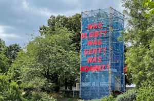 Die Freiluft-Schau zur Weißenhofsiedlung und zu Projekten der „IBA ’27“ wird gehen –  zum nächsten „IBA ’27“-Festival soll die Hermann-Lenz-Höhe voraussichtlich wieder bespielt werden. Foto: Weißenhofmuseum Stuttgart/WMS