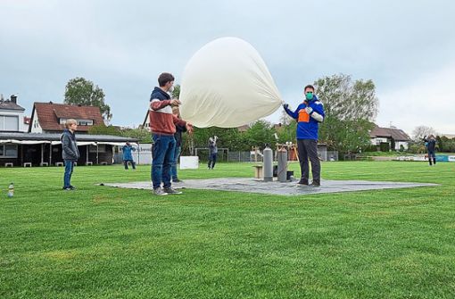 Von der Vorbereitung über den Start bis hin zum Einsatz in der Stratosphäre waren die Schüler live dabei. Foto: GMS/Ebersbach