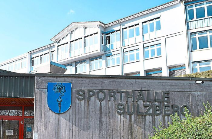 Gremium in Alpirsbach berät: Ziehen schon bald Flüchtlinge in die Sporthalle ein?
