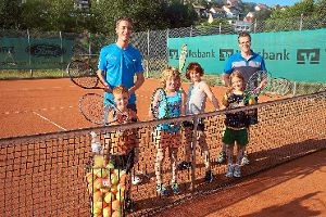 In Vöhrenbach dürfen die Kinder Tennis spielen. Foto: Heimpel