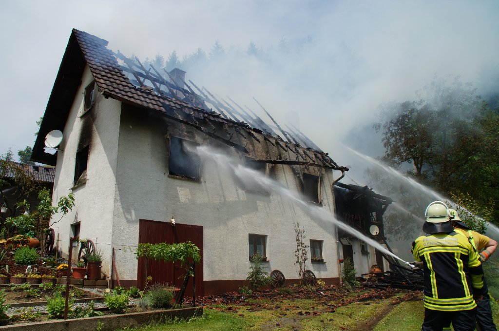Gengenbach : Bauernhof brennt: 62-Jährige verletzt