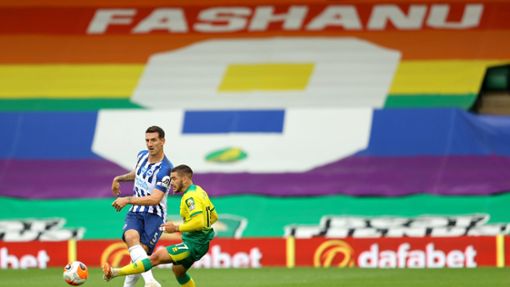 Zeichen für Vielfalt im Fußball – in Erinnerung an den Engländer Justin Fashanu Foto: imago/Richard Heathcote