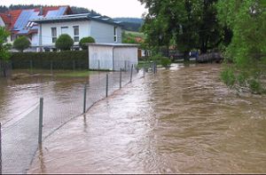 Wiesen, Straßen und Keller sind in Heiligenzimmern immer wieder überschwemmt worden. (Archivfoto) Foto: May
