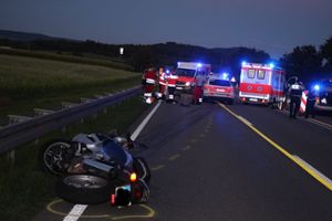 Bei einem Motorradunfall zwischen Tuttlingen und Villingen-Schwenningen ist eine 58-jährige Frau ums Leben gekommen. Der Fahrer, ihr gleichaltriger Mann, wurde schwer verletzt. Foto: Bartler-Team