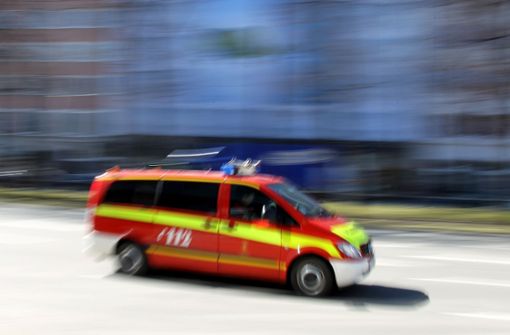 Die Feuerwehr eilte zu einem Brand in Bingen. (Symbolbild) Foto: dpa/Stephan Jansen