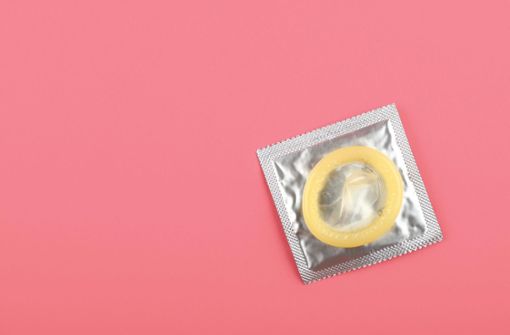 HIV ist „nur“ eine der vielen Erkrankungen, vor denen ein Kondom schützen kann. Foto: imago images/Panthermedia/BreakingTheWalls via www.imago-images.de