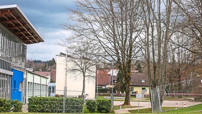 Mahlbergs Schulhof wird 2023 endlich umzäunt