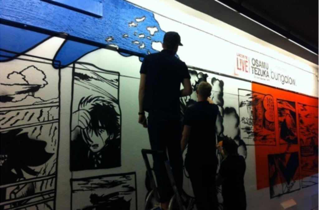 Graffiti-Künstler am Werk: An der Stiftsstraße entsteht ein Manga zu Werbezwecken