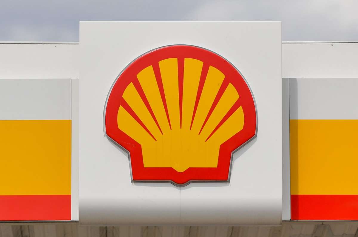 Mit Pfefferspray bewaffnet: Unbekannter überfällt Villinger Shell-Tankstelle