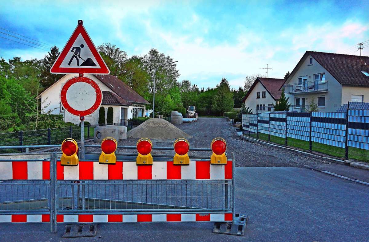 Die Schillerstraße in Schömberg ist gesperrt. Foto: Schweizer