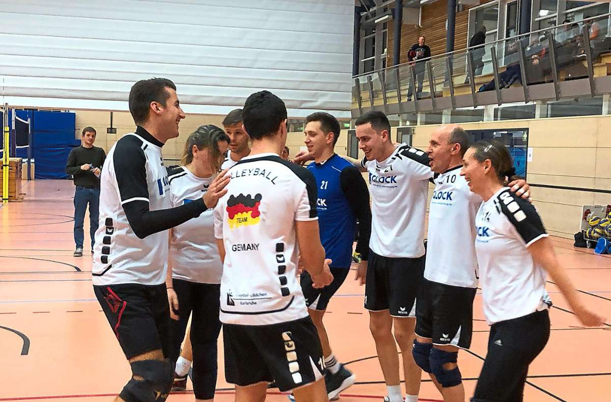 Das Team Glock freute sich über den Sieg beim 1. Winter-Volley-Cup in Ebhausen. Foto: Zabota
