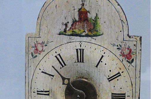 Wie kommt die Schottenuhr zu ihrem Namen, fragt das Deutsche Uhrenmuseum mit dem Objekt des Monats Januar. Ausgestellt wird eine Uhr, die Thadä Schwörer in Neustadt um 1840 fertigte. Foto: Kouba