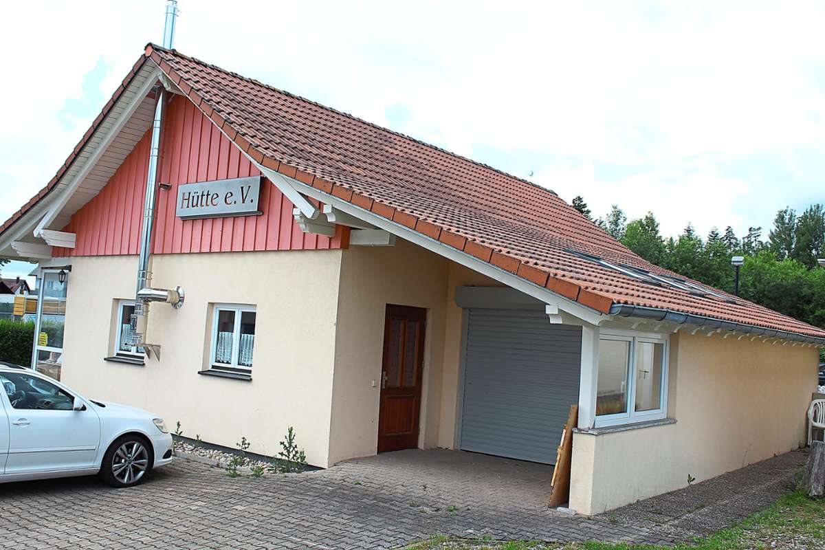 Eingebrochen wurde im letzten Jahr in Simmersfeld nicht nur im Nettomarkt und in einer Simmersfelder Firma, sondern auch im Clubheim des eingetragenen Vereins »Hütte«.