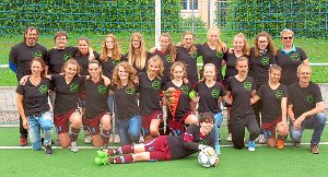 Glücklich sind die Trainer und Betreuer der SG Locherhof nach dem die Mädchen die Meisterschaft klar machten. Foto: Ruoff Foto: Schwarzwälder-Bote