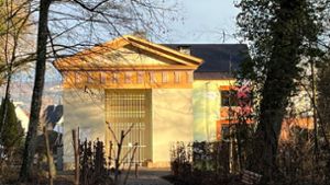 Das Weiße  Häusle im Fürstengarten ist die Galerie des  Hechinger Kunstvereins. Dort sind im laufenden Jahr unter anderem mehrere Ausstellungen geplant. Foto: Stopper
