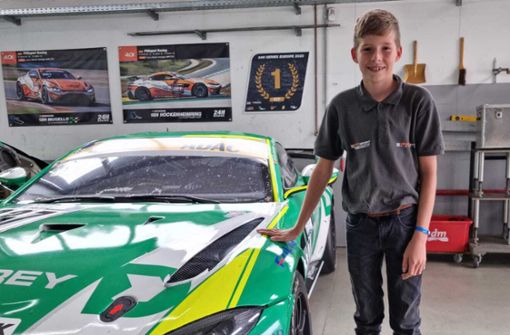 GT 4-Fahrzeuge wie dieses sind seine Leidenschaft: Der 13-jährige Niels Röttele aus Seelbach hofft auf eine Profi-Karriere im Rennsport. Foto: privat