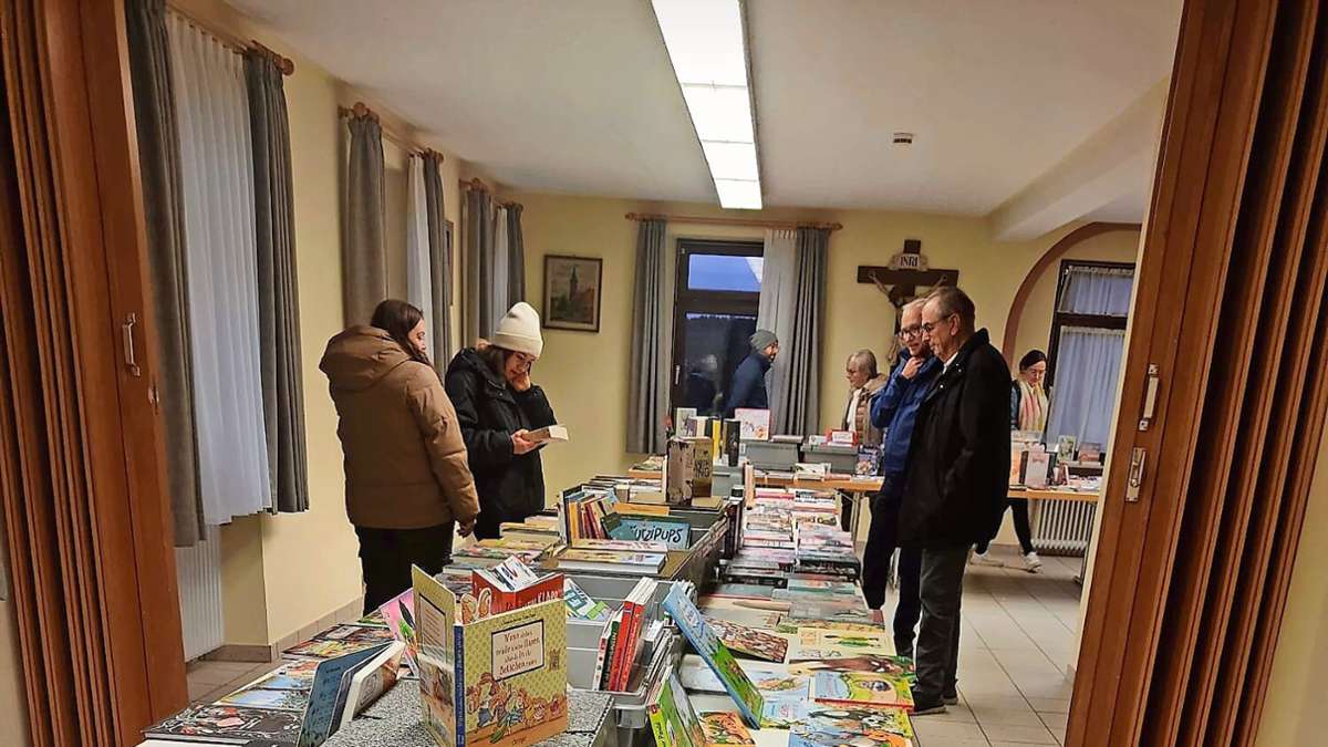 Soziales in Seedorf: Bücherverkauf im Pfarrhaus für Chachapoyas