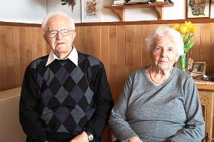 Konrad und Elisabeth Bäuerle sind seit 65 Jahren verheiratet. Sie feiern heute   das Fest der Eisernen Hochzeit.   Foto: Pfister Foto: Schwarzwälder-Bote