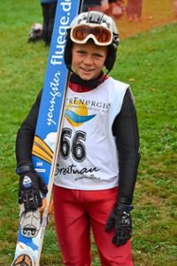 Tages- und neuer Wanderpokalsieger im Springen beim GTP-Saisonauftakt in Breitnau wurde der erst zehnjährige Jan Ole Fetzner.  Foto: Junkel Foto: Schwarzwälder Bote
