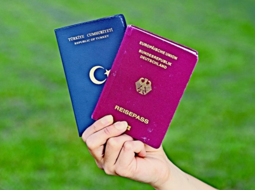 Mehr Doppelpässe: Der Bundestag hat die Staatsbürgerschaft reformiert. Foto: dpa
