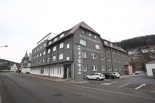 Das Einrichtungshaus Hohbach in Vöhrenbach wird seinen Betrieb einstellen. Der offizielle Räumungsverkauf beginnt am 27. Dezember.  Foto: Reutter