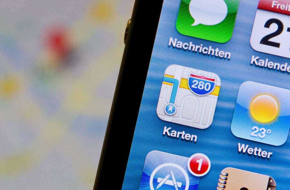 Die Karten-App für das Apple-Betriebssystem iOS wird um ein Tool erweitert. Dafür scannt der Tech-Konzern  derzeit deutsche Städte, darunter auch Stuttgart. Foto: dpa/Florian Kleinschmidt