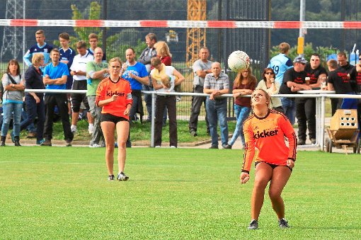 Calwer Spielerinnen wie Maren Heuer (hinten links) und  Laura Flörchinger bringen Erfahrung aus der U18-DM mit.  Foto: amk Foto: Schwarzwälder-Bote