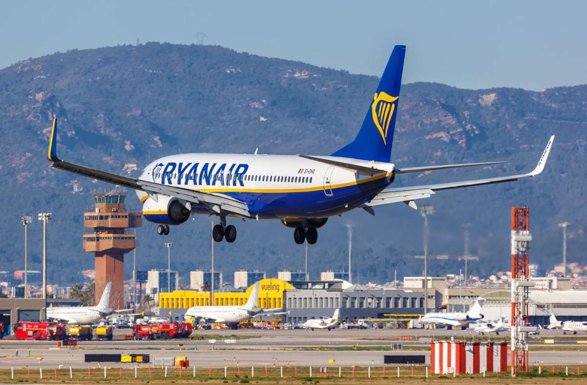 In Spanien könnte es zur Ferienzeit zu einem Streik bei Ryanair kommen. Foto: IMAGO/Zoonar/Markus Mainka