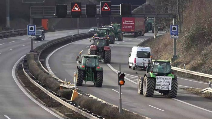 Verkehrsverstöße von Traktorfahrern aufgezeichnet