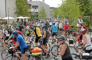 Heerscharen von Radfahrern der Tour de Ländle kamen gestern in der Gartenschaustadt Nagold an. Foto: Fritsch
