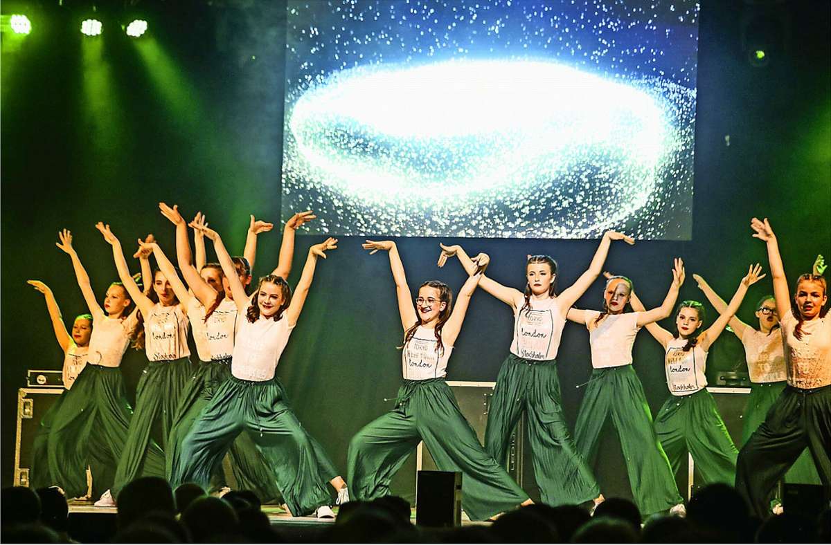 Dance Surprise: 85 Tänzer feiern in Mahlberg das Zehnjährige nach
