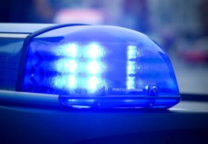 Polizei sucht Zeugen: Auto in Donaueschingen angefahren und beschädigt