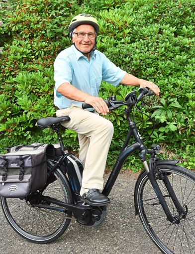 Mit seinem neuen E-Bike braucht Bernd Richter von der Schramberger Talstadt nach Sulgen 15 Minuten. Foto: Wegner