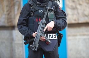 Eine Spezialeinheit der Polizei wurde nach Villingen-Schwenningen gerufen, um Entführer zu stoppen. (Symbolbild) Foto: imago images/Björn Trotzki/Bjoern Trotzki via www.imago-images.de