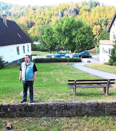 Hier hätte Jörg Wick  gerne einen Imbiss mit Blick bis hinüber zum Falkenfelsen aufgebaut. Foto: Gegenheimer Foto: Schwarzwälder-Bote