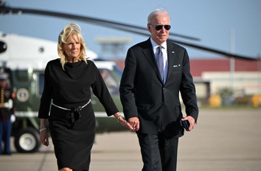 Joe und Jill Biden wollen in Uvalde Trost spenden. Foto: AFP/MANDEL NGAN
