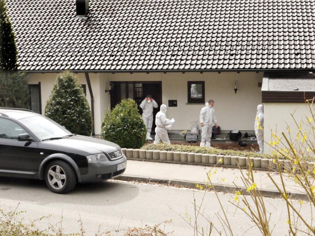In diesem Haus in Ebingen wurde im Frühjahr 2014 ein Ehepaar getötet. Der mutmaßliche Mördersoll Reichsbürger gewesen sein. Foto: Eyrich