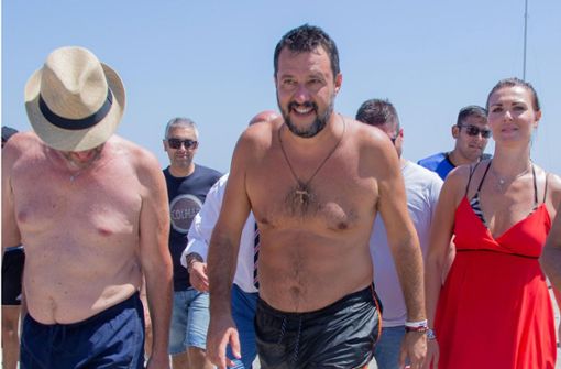 Italiens Innenminister Matteo Salvini an der Riviera. Foto: AP