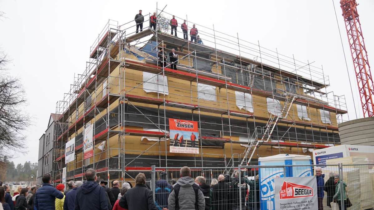 Bau in Freudenstadt: Richtfest für neues Gebäude der „Treppe“ im Kohlstätter Hardt