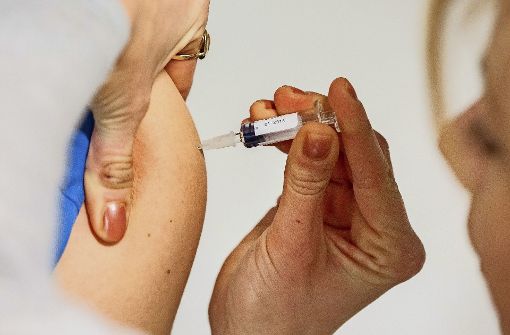Ein „Piks“, der Schlimmeres verhindern soll. Doch nicht alle Eltern sind überzeugt, dass  das Impfen ihren Kindern zuträglich ist. Das zeigt eine Untersuchung der Stadt. Foto: dpa