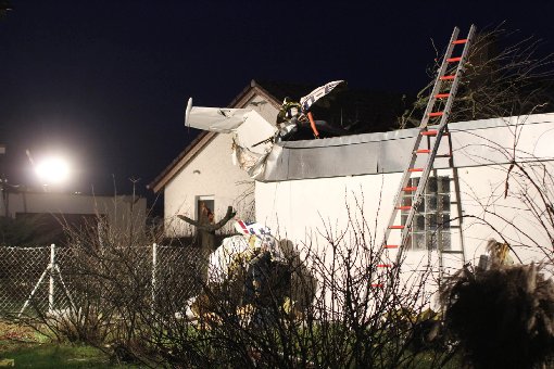 Noch ist unklar, warum das Sportflugzeug am Sonntag in Rechberghausen abstürzte. Foto: www.7aktuell.de