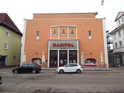 Kino-Gebäude mit neuem Eigentümer: Sportsbar-Besitzer Sascha Zivkovic hat das Capitol erworben und möchte mit seiner Gastronomie dorthin umziehen. Foto: Riesterer Foto: Schwarzwälder Bote