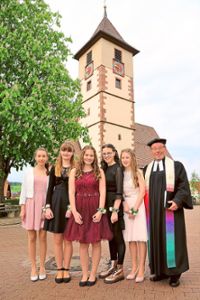 Fünf Konfirmandinnen feierten in Rotfelden Konfirmation. Foto: Hamm