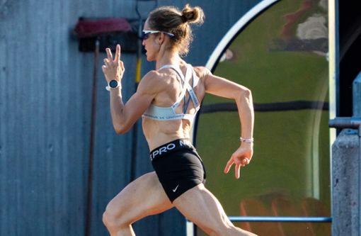 Katharina Jaiser unterwegs zum Titel bei den süddeutschen Meisterschaften über 5000 Meter. Foto: Manuel Kamuf/Lightworkart