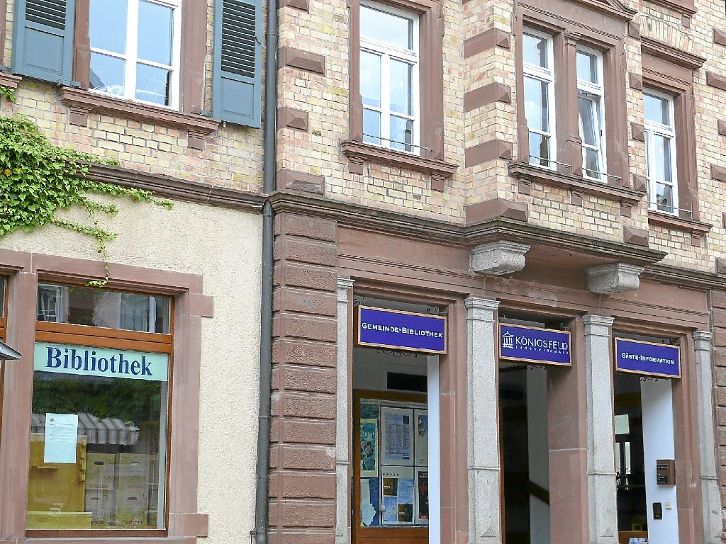 Die Gemeinde-Bibliothek kehrt in ihr früheres Domizil der Friedrichstraße erst zurück, wenn das Zentrum für Koplementärmedizin fertig gestellt ist.  Foto: Vaas Foto: Schwarzwälder-Bote