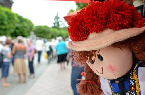 Bei Touristen ist er längst begehrt: Der Bollenhut. Bald könnte die kultige Kopfbedeckung auch als Emoji kommen.  Foto: dpa