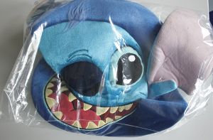Diese Mütze der Disneyfigur „Stitch“ aus dem Film „Lilo und Stitch“ hat der Randalierer nach Polizeiangaben getragen. Foto: Polizeidirektion Waiblingen