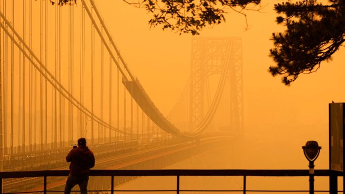 Umwelt: Mars oder Manhattan? - Rauch von Waldbränden über New York